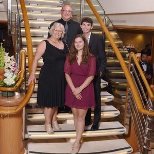 Meet your Posher, Marolyn